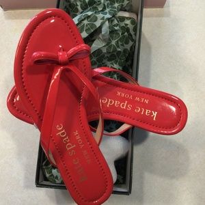 Brand New In Box | Stunning Kate Spade Petit Patent Leather Flip Flops